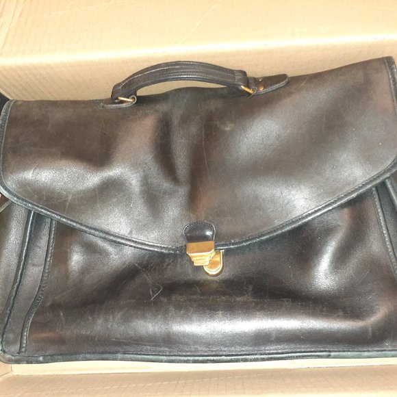 Vintage COACH Messenger bag